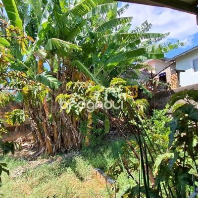 Casa com 70m², 3 quartos, 1 garagem, no bairro Barreiros em São José
