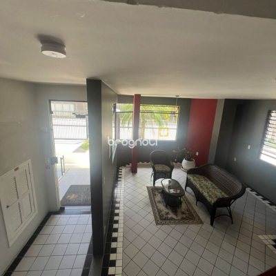 Apartamento com 75m², 2 quartos (sendo 1 suíte), 1 garagem, no bairro Canasvieiras em Florianópolis