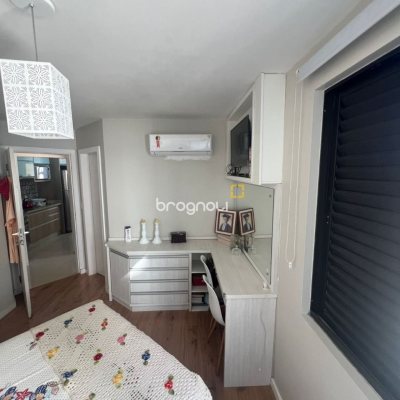 Apartamento com 75m², 2 quartos (sendo 1 suíte), 1 garagem, no bairro Canasvieiras em Florianópolis