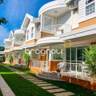 Casa de Condomínio com 103m², 2 quartos (sendo 2 suítes), 1 garagem, no bairro Canasvieiras em Florianópolis