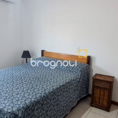 Casa de Condomínio com 103m², 2 quartos (sendo 2 suítes), 1 garagem, no bairro Canasvieiras em Florianópolis