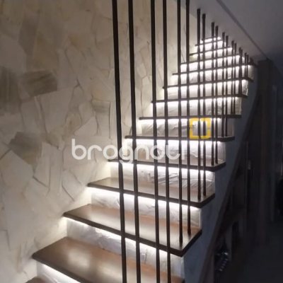 Casa com 162m², 3 quartos (sendo 3 suítes), 2 garagens, no bairro Campeche em Florianópolis