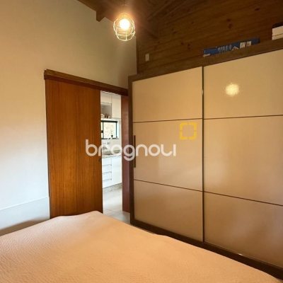 Sítio com 100m², 1 quarto, 3 garagens, no bairro Penha em Paulo Lopes
