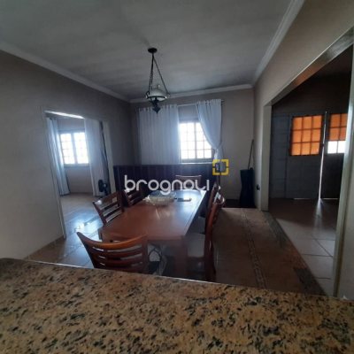 Casa com 150m², 3 quartos (sendo 1 suíte), 1 garagem, no bairro Serraria em São José