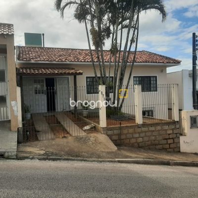 Casa com 150m², 3 quartos (sendo 1 suíte), 1 garagem, no bairro Serraria em São José