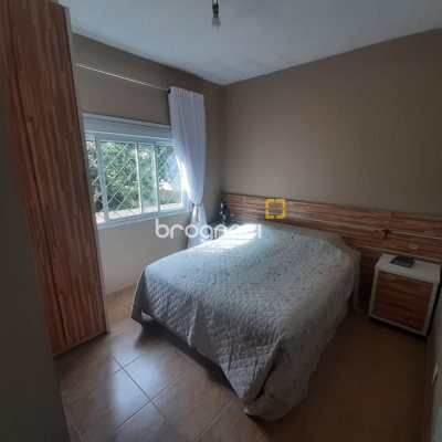 Casa com 150m², 3 quartos (sendo 1 suíte), 1 garagem, no bairro Serraria em São José