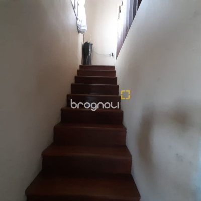 Casa com 150m², 3 quartos (sendo 1 suíte), 1 garagem, no bairro Serraria em São José