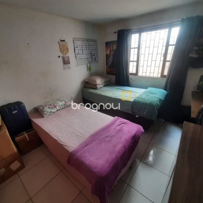 Casa com 150m², 3 quartos (sendo 1 suíte), 1 garagem, no bairro Serraria em São José