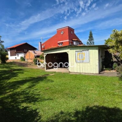 Terreno com 787m², no bairro Campeche em Florianópolis
