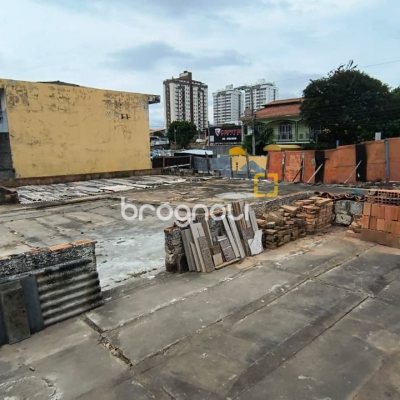 Terreno com 814m², no bairro Estreito em Florianópolis