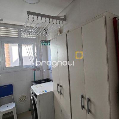 Apartamento com 101m², 3 quartos (sendo 1 suíte), 1 garagem, no bairro Canasvieiras em Florianópolis
