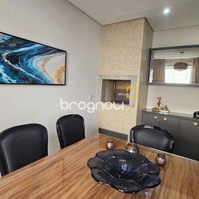 Apartamento com 101m², 3 quartos (sendo 1 suíte), 1 garagem, no bairro Canasvieiras em Florianópolis
