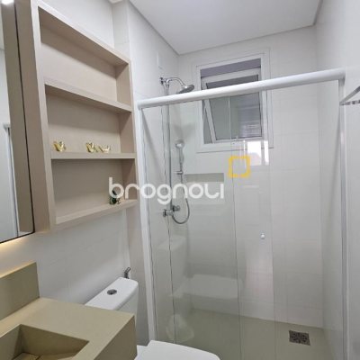 Apartamento com 101m², 3 quartos (sendo 1 suíte), 1 garagem, no bairro Canasvieiras em Florianópolis
