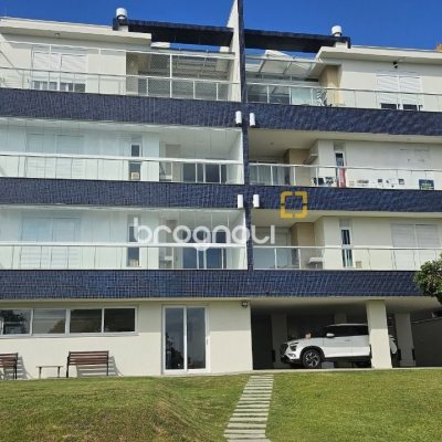 Apartamento com 101m², 3 quartos (sendo 1 suíte), 1 garagem, no bairro Canasvieiras em Florianópolis