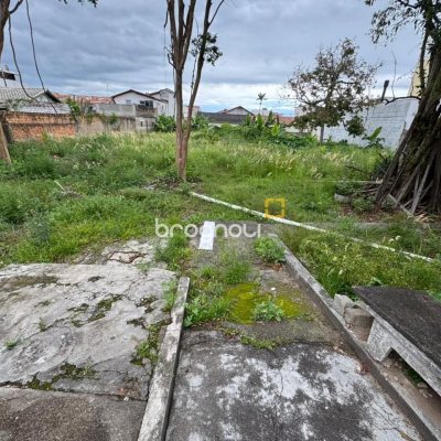 Terreno com 1455m², no bairro Saco dos Limões em Florianópolis