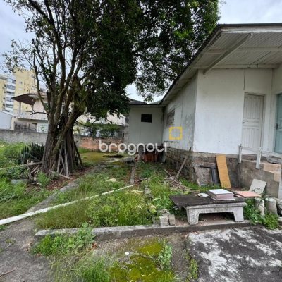 Terreno com 1455m², no bairro Saco dos Limões em Florianópolis