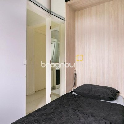 Apartamento com 72m², 2 quartos (sendo 1 suíte), 1 garagem, no bairro Trindade em Florianópolis