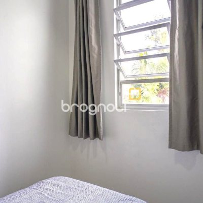 Apartamento com 72m², 2 quartos (sendo 1 suíte), 1 garagem, no bairro Trindade em Florianópolis