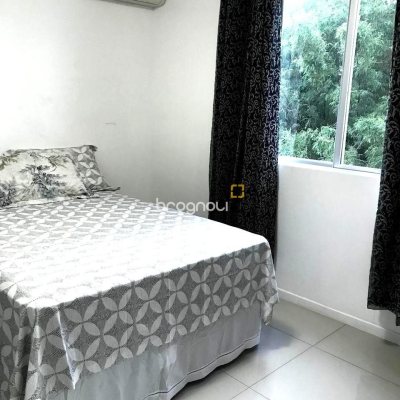 Apartamento com 72m², 2 quartos (sendo 1 suíte), 1 garagem, no bairro Trindade em Florianópolis
