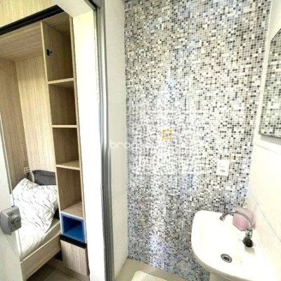 Apartamento com 72m², 2 quartos (sendo 1 suíte), 1 garagem, no bairro Trindade em Florianópolis