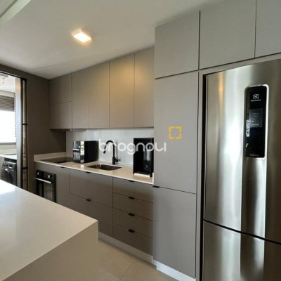 Apartamento com 76m², 2 quartos (sendo 2 suítes), 1 garagem, no bairro Jardim Atlântico em Florianópolis