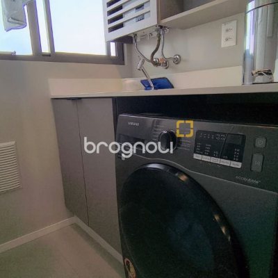 Apartamento com 76m², 2 quartos (sendo 2 suítes), 1 garagem, no bairro Jardim Atlântico em Florianópolis