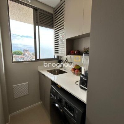 Apartamento com 76m², 2 quartos (sendo 2 suítes), 1 garagem, no bairro Jardim Atlântico em Florianópolis