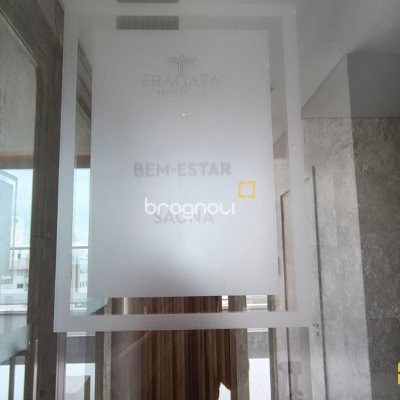 Apartamento com 76m², 2 quartos (sendo 2 suítes), 1 garagem, no bairro Jardim Atlântico em Florianópolis