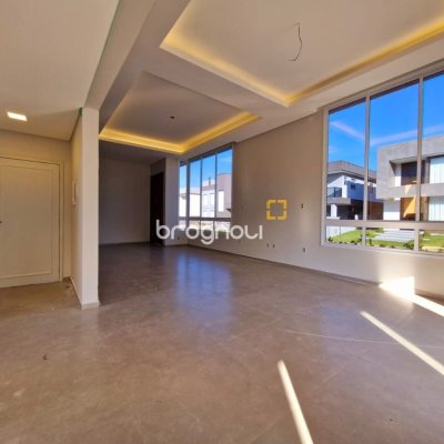 Casa de Condomínio com 204m², 3 quartos (sendo 1 suíte), 2 garagens, no bairro Rio Vermelho em Florianópolis