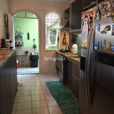 Casa com 100m², 3 quartos (sendo 1 suíte), 2 garagens, no bairro Ingleses em Florianópolis