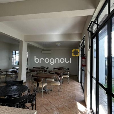 Apartamento com 71m², 2 quartos (sendo 1 suíte), 1 garagem, no bairro Abraão em Florianópolis