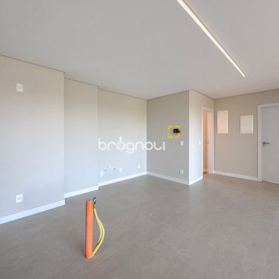 Apartamento com 148m², 3 quartos (sendo 3 suítes), 2 garagens, no bairro Jurerê em Florianópolis
