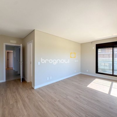 Apartamento com 148m², 3 quartos (sendo 3 suítes), 2 garagens, no bairro Jurerê em Florianópolis