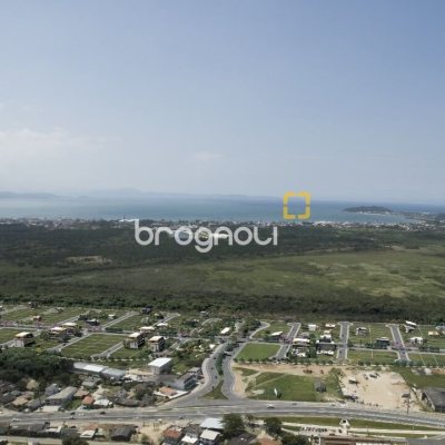 Terreno com 450m², no bairro Ingleses em Florianópolis