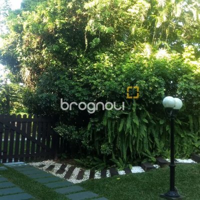 Casa com 942m², 5 quartos (sendo 5 suítes), 3 garagens, no bairro Jurerê Internacional em Florianópolis