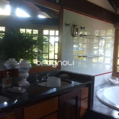 Casa com 942m², 5 quartos (sendo 5 suítes), 3 garagens, no bairro Jurerê Internacional em Florianópolis