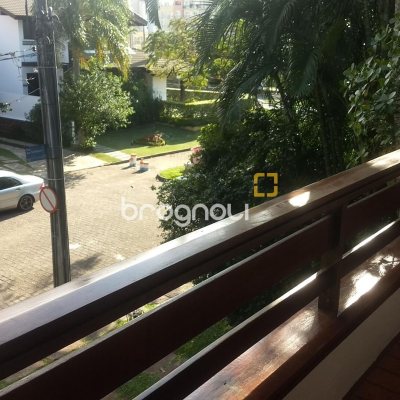 Casa com 942m², 5 quartos (sendo 5 suítes), 3 garagens, no bairro Jurerê Internacional em Florianópolis