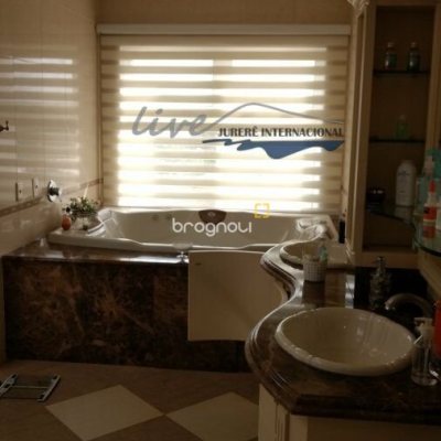 Casa com 1290m², 8 quartos (sendo 6 suítes), 8 garagens, no bairro Jurerê Internacional em Florianópolis