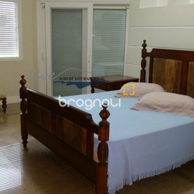 Casa com 1290m², 8 quartos (sendo 6 suítes), 8 garagens, no bairro Jurerê Internacional em Florianópolis