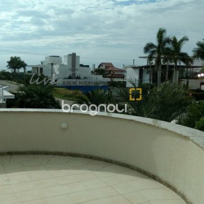 Casa com 1290m², 8 quartos (sendo 6 suítes), 8 garagens, no bairro Jurerê Internacional em Florianópolis