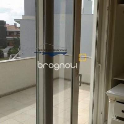 Casa com 1290m², 8 quartos (sendo 6 suítes), 8 garagens, no bairro Jurerê Internacional em Florianópolis