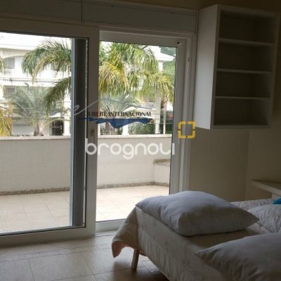 Casa com 1290m², 8 quartos (sendo 6 suítes), 8 garagens, no bairro Jurerê Internacional em Florianópolis