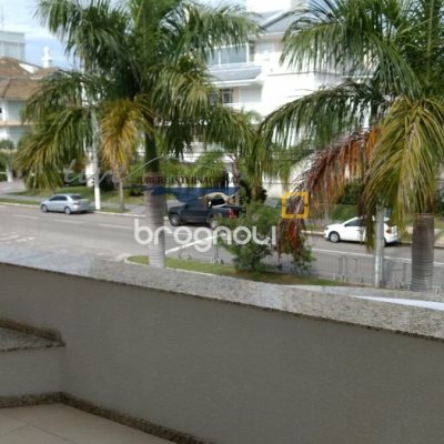 Casa com 1290m², 8 quartos (sendo 6 suítes), 8 garagens, no bairro Jurerê Internacional em Florianópolis