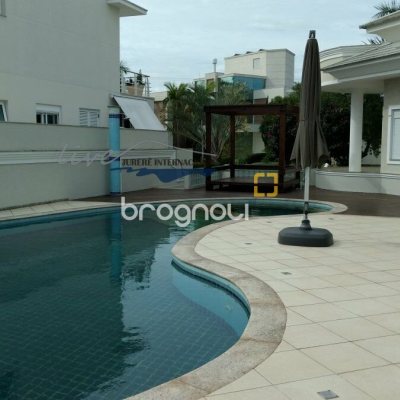 Casa com 1290m², 8 quartos (sendo 6 suítes), 8 garagens, no bairro Jurerê Internacional em Florianópolis