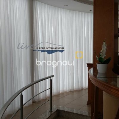 Casa com 1290m², 8 quartos (sendo 6 suítes), 8 garagens, no bairro Jurerê Internacional em Florianópolis