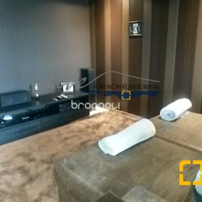 Casa com 665m², 5 quartos (sendo 2 suítes), 2 garagens, no bairro Jurerê Internacional em Florianópolis