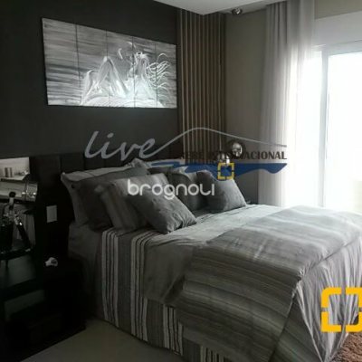 Casa com 665m², 5 quartos (sendo 2 suítes), 2 garagens, no bairro Jurerê Internacional em Florianópolis