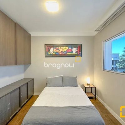 Casa com 320m², 3 quartos (sendo 2 suítes), 3 garagens, no bairro Jurerê Internacional em Florianópolis