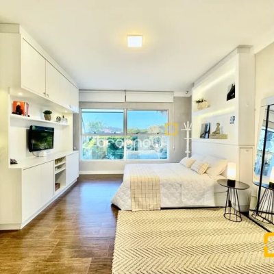 Casa com 320m², 3 quartos (sendo 2 suítes), 3 garagens, no bairro Jurerê Internacional em Florianópolis