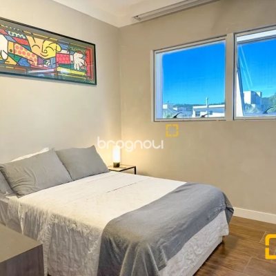 Casa com 320m², 3 quartos (sendo 2 suítes), 3 garagens, no bairro Jurerê Internacional em Florianópolis